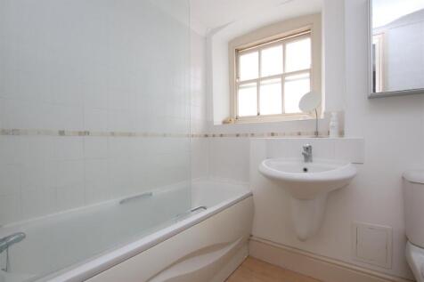 Bathroom.JPG