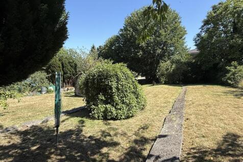 Detached garden
