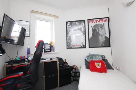 Bedroom two.JPG