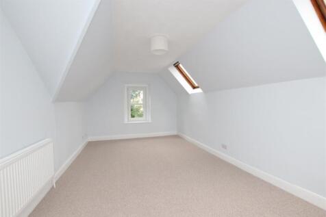 Bedroom one.JPG