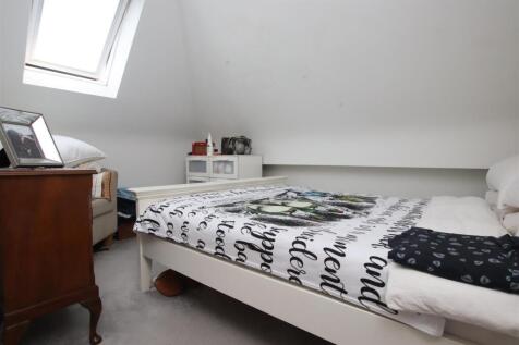 Bedroom.JPG