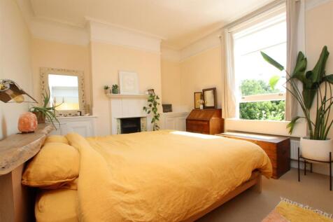 Mainbedroom.JPG