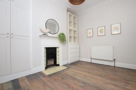 Secondbedroom1.JPG