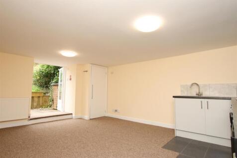 Living area.JPG