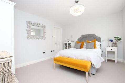 Bedroom 2.JPG
