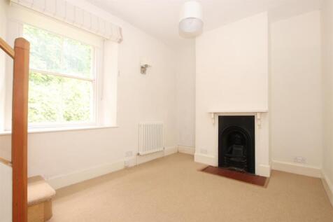 Bedroom 2.JPG