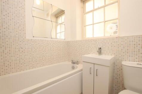 Bathroom.JPG