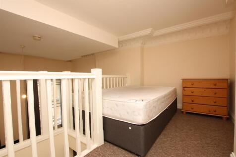 Bedroom.JPG