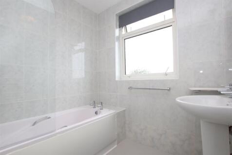 Bathroom.JPG