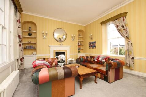 Living room.JPG