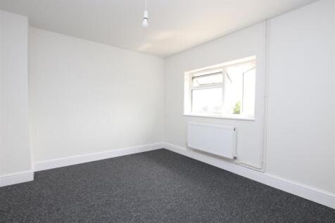Bedroom one.JPG