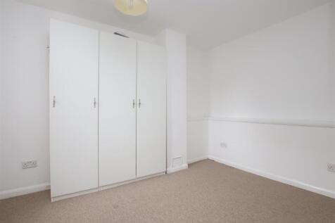 Bedroom.JPG