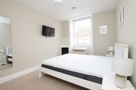 Bedroom.JPG