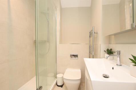 Shower room.JPG