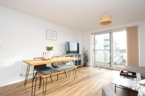 Kitchen living diner 1.JPG