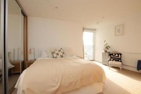 Master bedroom 2.JPG