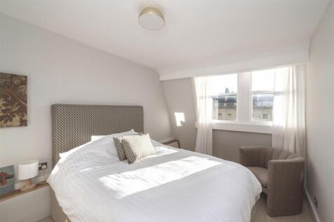 4, 17 Great Pult St ph5 copy.jpg