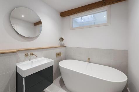 4, 17 Great Pult St ph27 copy.jpg