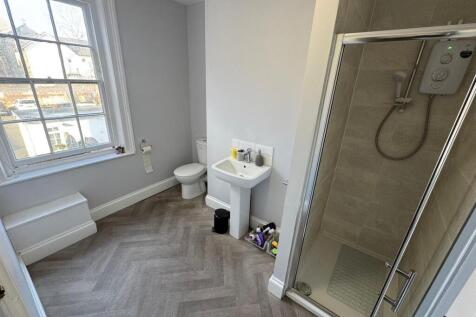 WhatsApp Image 2025-11-19 at 11.04.27 (1).jpeg