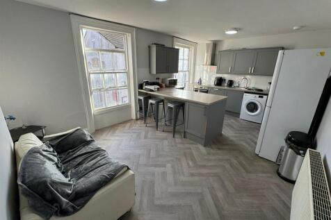 WhatsApp Image 2025-11-19 at 11.04.27 (4).jpeg