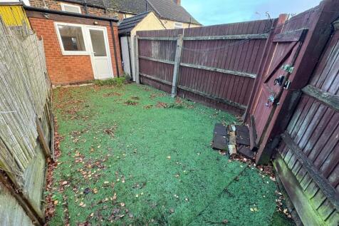 WhatsApp Image 2025-11-24 at 09.33.21 (4).jpeg