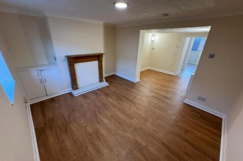 WhatsApp Image 2025-11-24 at 09.33.20 (1).jpeg