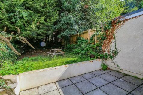 92 Colum Road-2.jpg