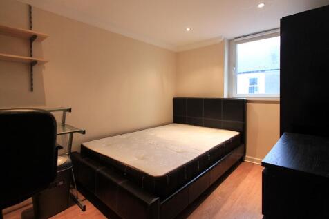 105 Rhymney Street LR (10 of 14).jpg