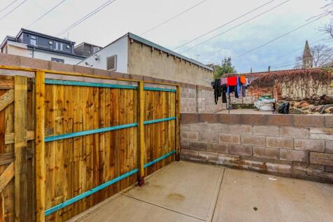 Cyril Crescent 6, 2-2.jpg