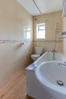 Newport Road 177a, 4-7.jpg