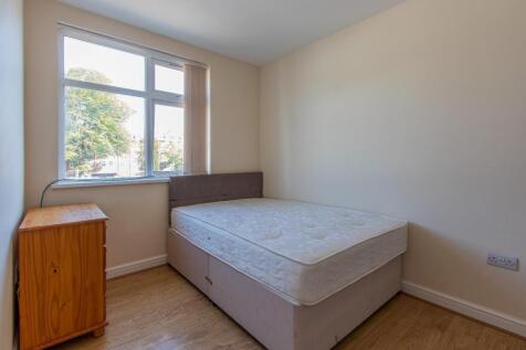 Newport Road 177b, 3-5.jpg