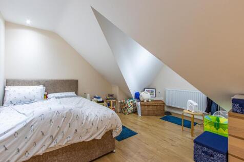 North Road 274, 3-5.jpg