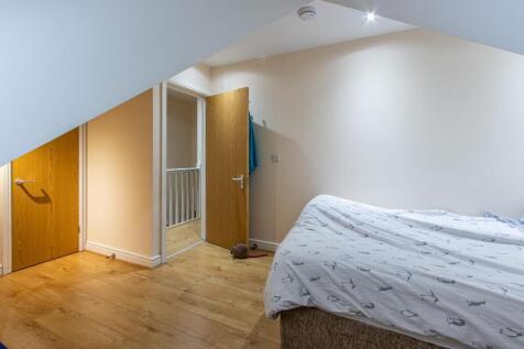 North Road 274, 3-6.jpg