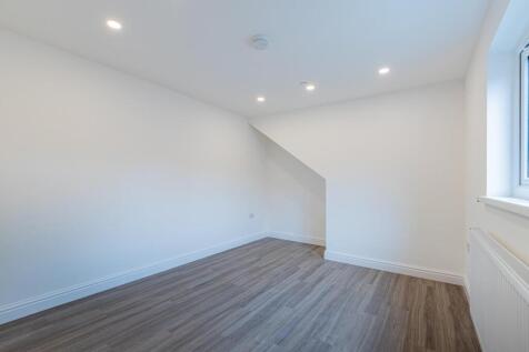 Colum Road 18, 3-6.jpg