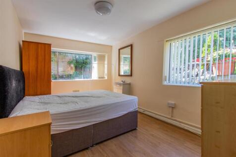 Colum Road 71, 2-8.jpg