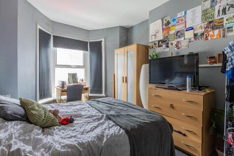 Malefant Street 6-13.jpg