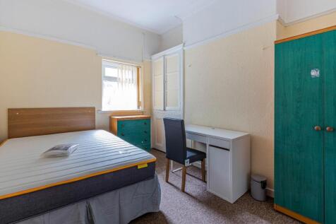 Mackintosh Place 115-3.jpg