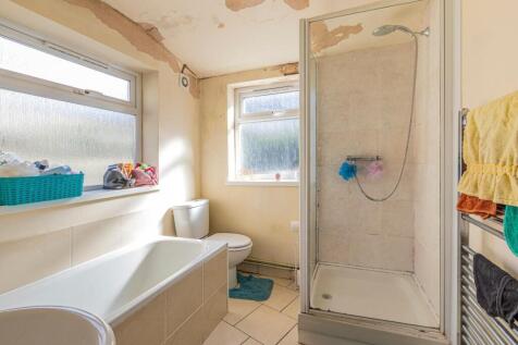 Glenroy Street 144-5.jpg