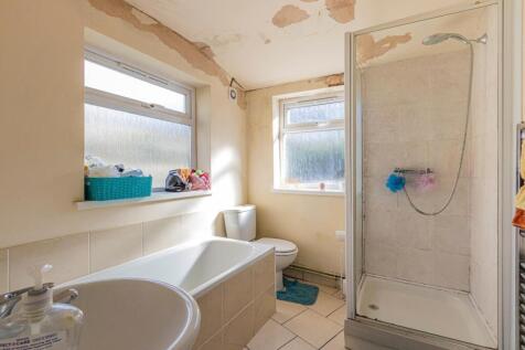 Glenroy Street 144-6.jpg