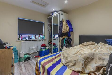 Cyril Crescent 6, 3-1.jpg