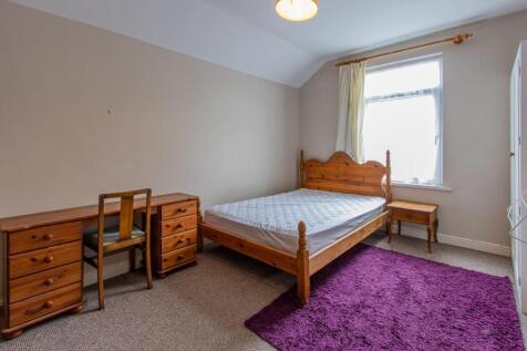 Angus Street 79-12.jpg