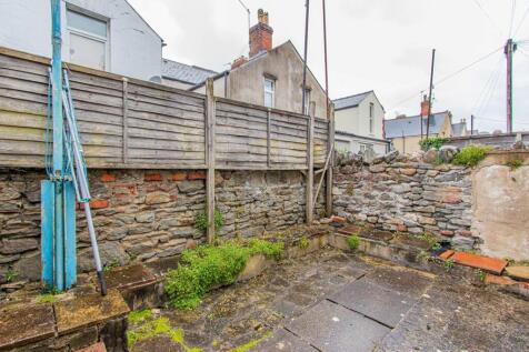 Angus Street 79-16.jpg