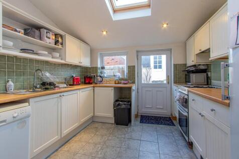 Cosmeston Street 32-3.jpg