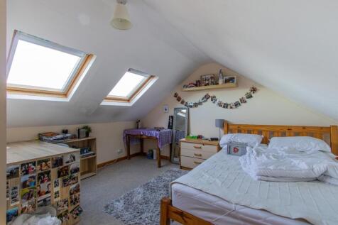 Cosmeston Street 32-16.jpg