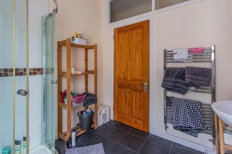 Whitchurch Road 151-17.jpg