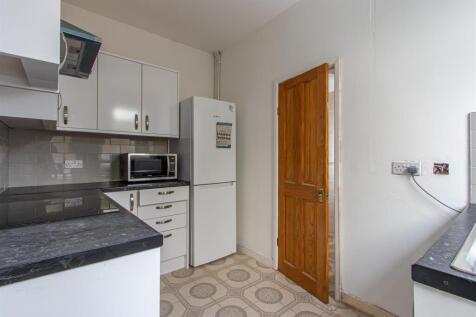 Mackintosh Place 179-3.jpg