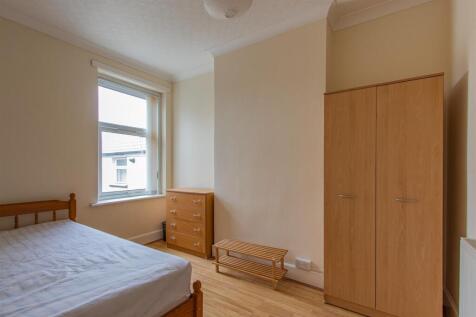 Mackintosh Place 179-14.jpg