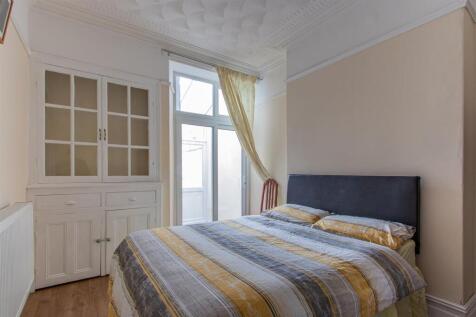 Mackintosh Place 199-11.jpg