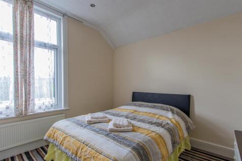 Mackintosh Place 199-1.jpg