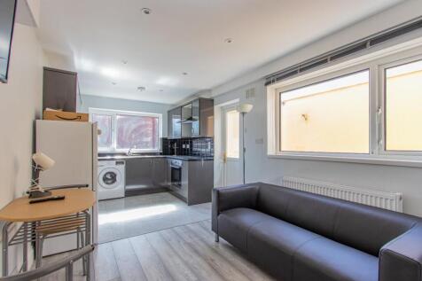 Minister Street 21-9.jpg